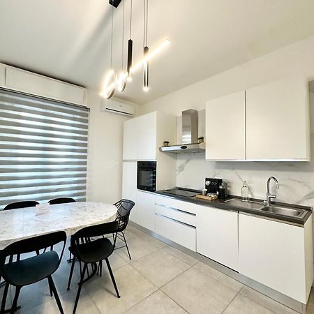 Appartamento Dolce Vita - Free Parking Como Exteriör bild