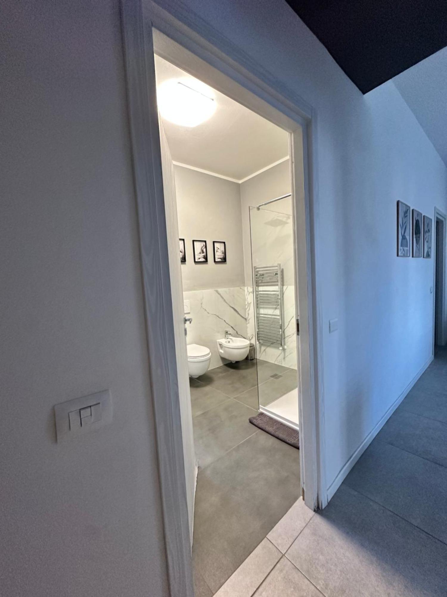 Appartamento Dolce Vita - Free Parking Como Exteriör bild